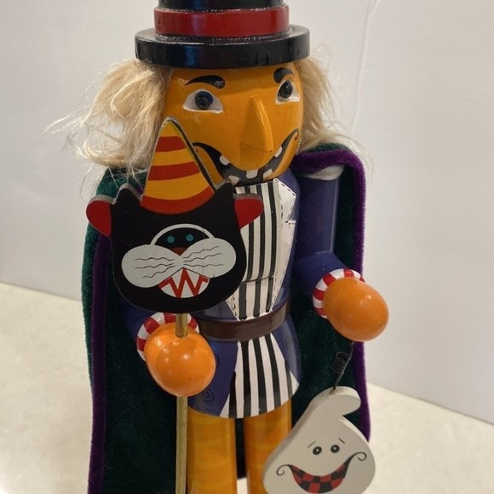Very Rare Bombay Halloween Wooden Pumpkin 🎃 Nutcracker 15” Tall 5” Wide - Picture 8 of 16
